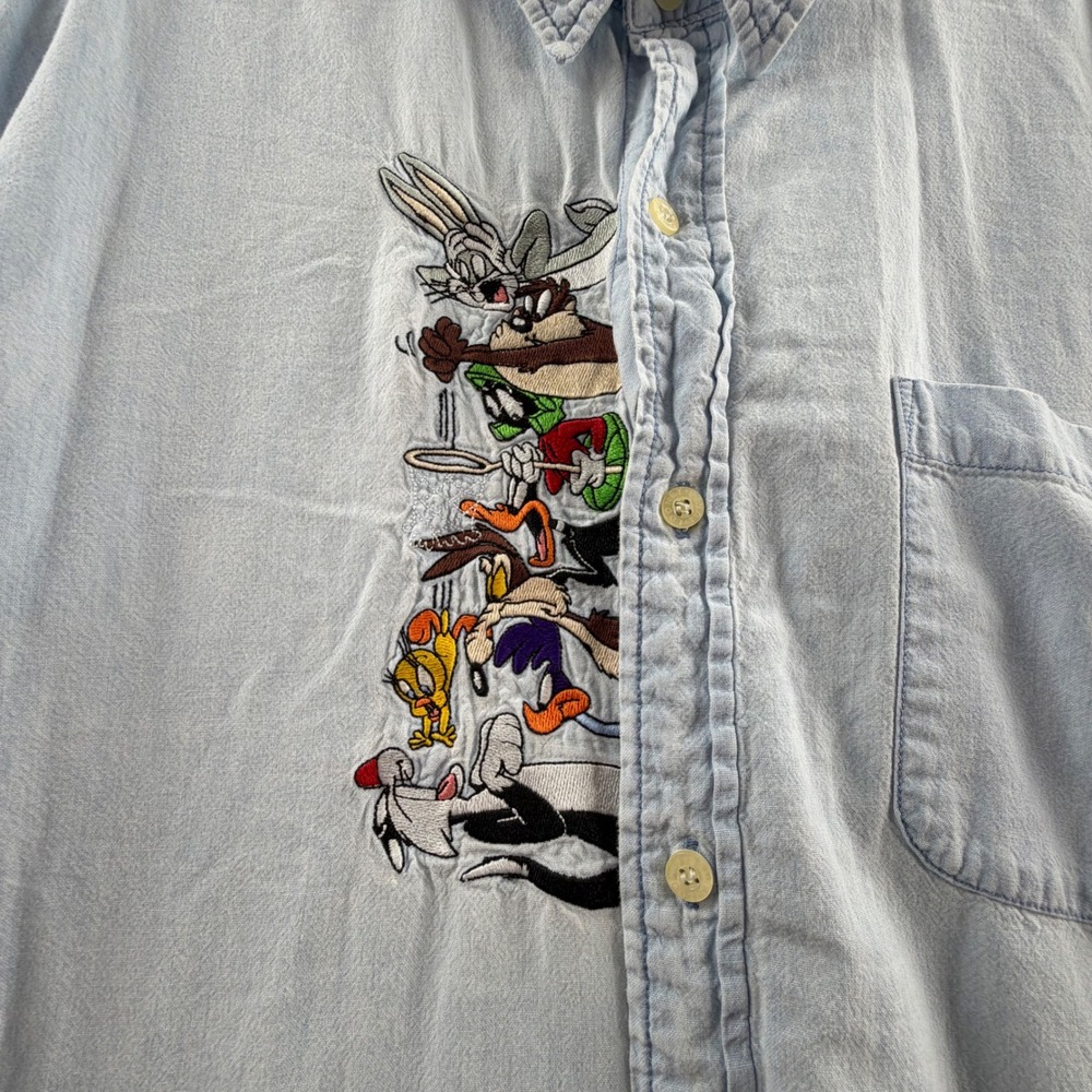 Warner Bros Looney Tunes Denim Shirt Mens L Light Blue Embroidered 90s - Picture 3 of 8